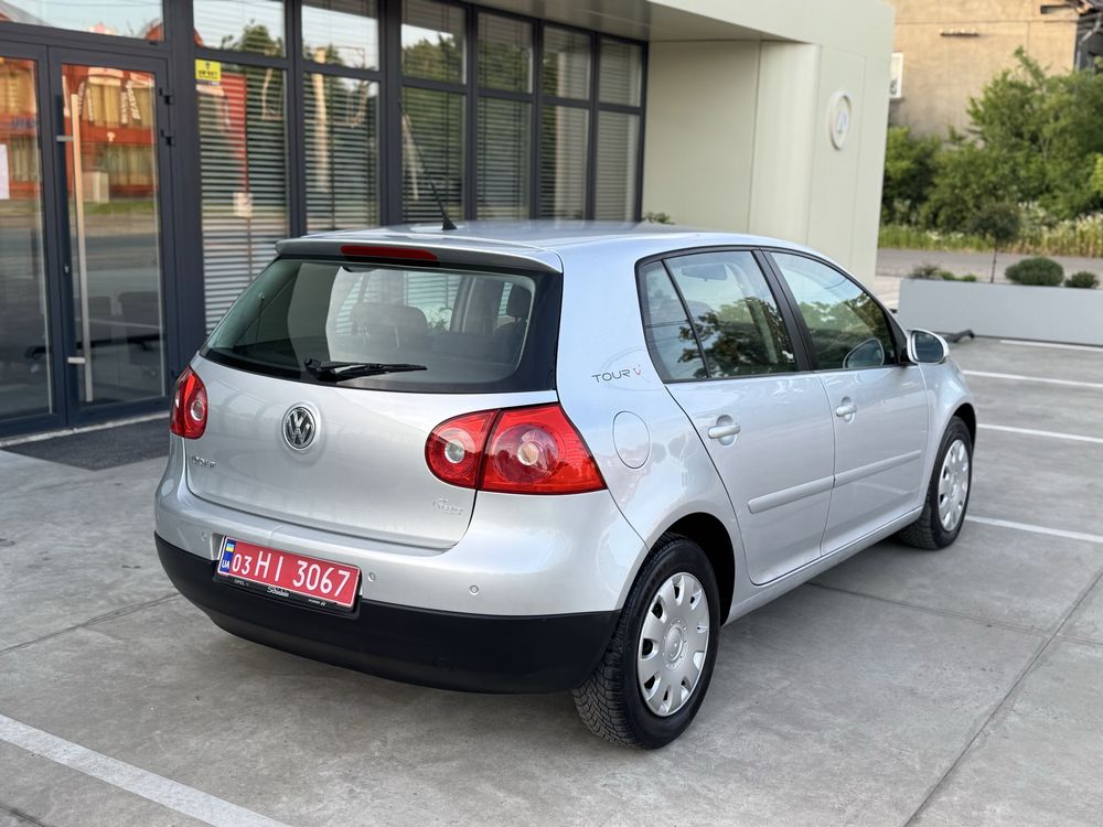 Свіжопригнаний Golf 5 TOUR 1.4mpi 2007рік