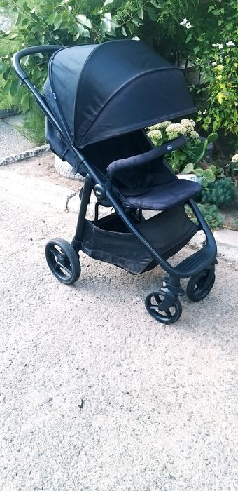 Продам прогулянкову коляску Chicco