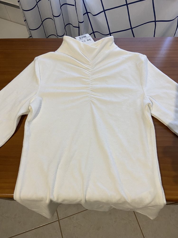 Camisola Salsa de gola alta com detalhe