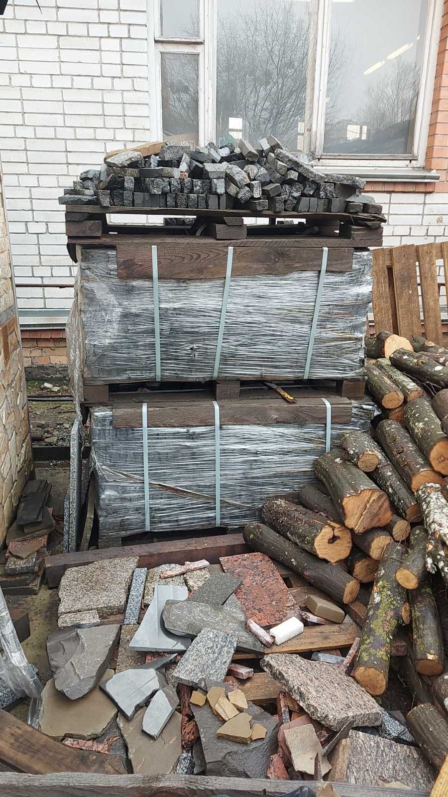 Плоский натуральный камень для облицовки каминов, цоколей стен дорожек