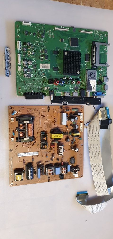 Płyta główna zasilająca telewizor Philips