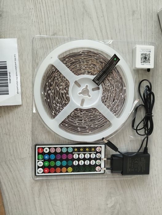Taśma LED RGB KSIPZE 30 m bluetooth pilot Nowa