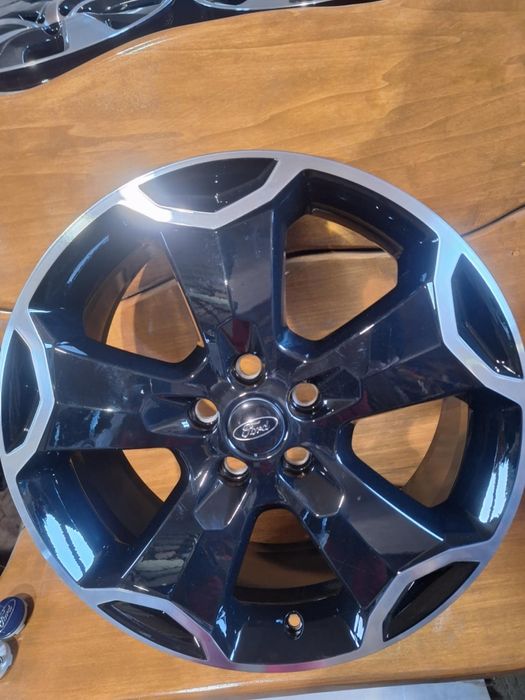 Felgi 5x108 18 et52,5 ford