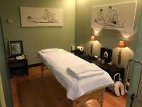 Massagem Terapêutica e Acupunctura / Massage and Acupuncture