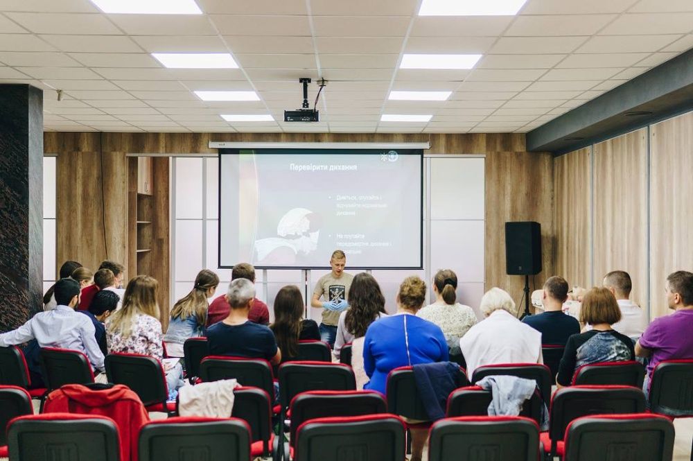 Фліпчарт! Магнітна дошка Проектор Подобова оренда. Прокат