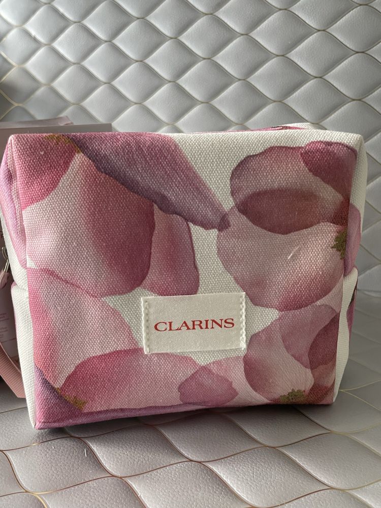 Clarins, футляр для мультиінтенсивного денного крему