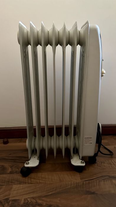 Aquecedor a óleo - Marca Jocel