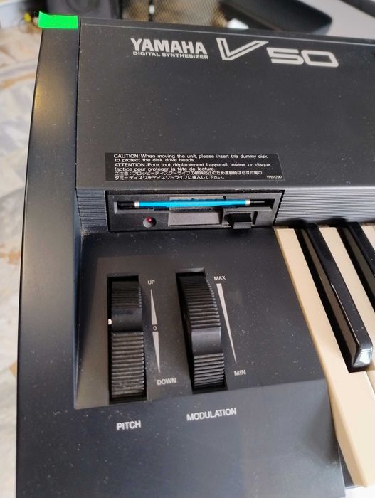 Yamaha V50 -syntetyzer