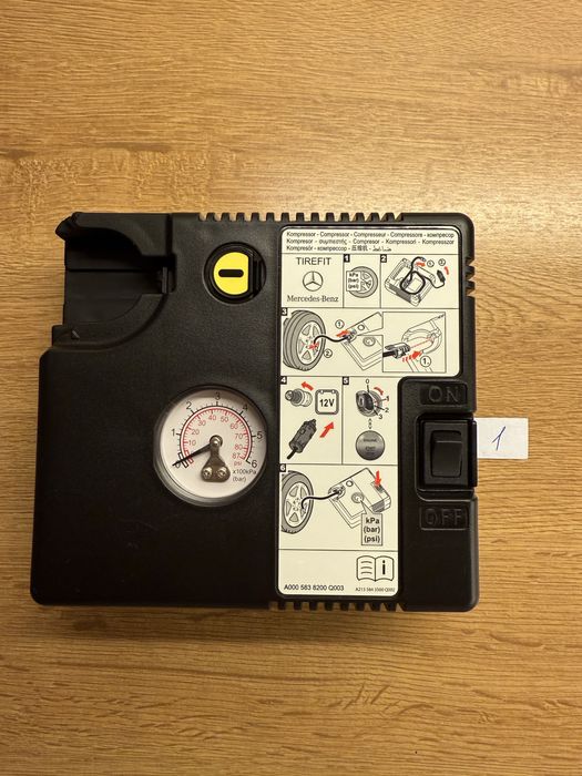 Автомобільний компресор для шин