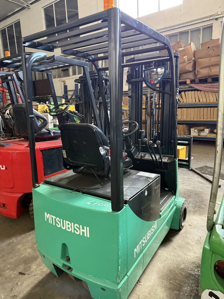 Empilhador mitsubichi 1200 kgrs bateria nova