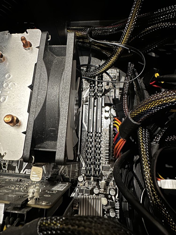 Компьютер игровой gtx 1650 Ryzen 5 4600g 16 gb ssd 500 wd 2tb