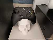 Stojak na pada Xbox czaszka, prezent