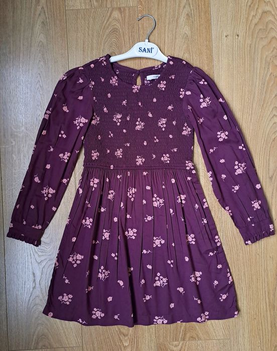 Нарядное платье для девочки с длинным рукавом