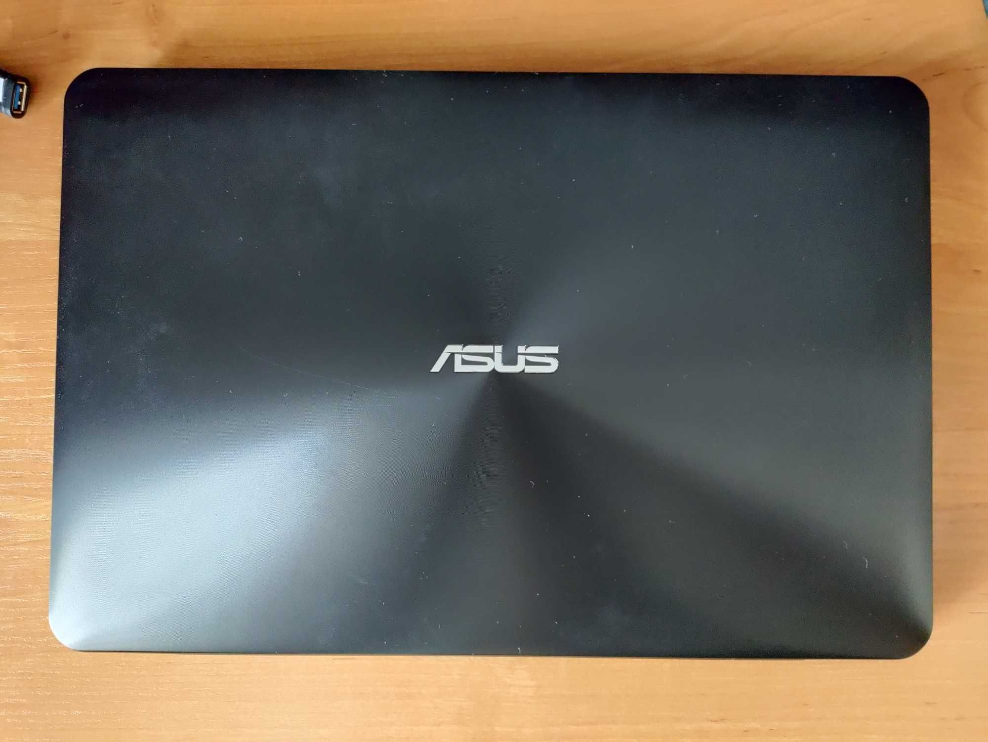 Laptop ASUS R556LB