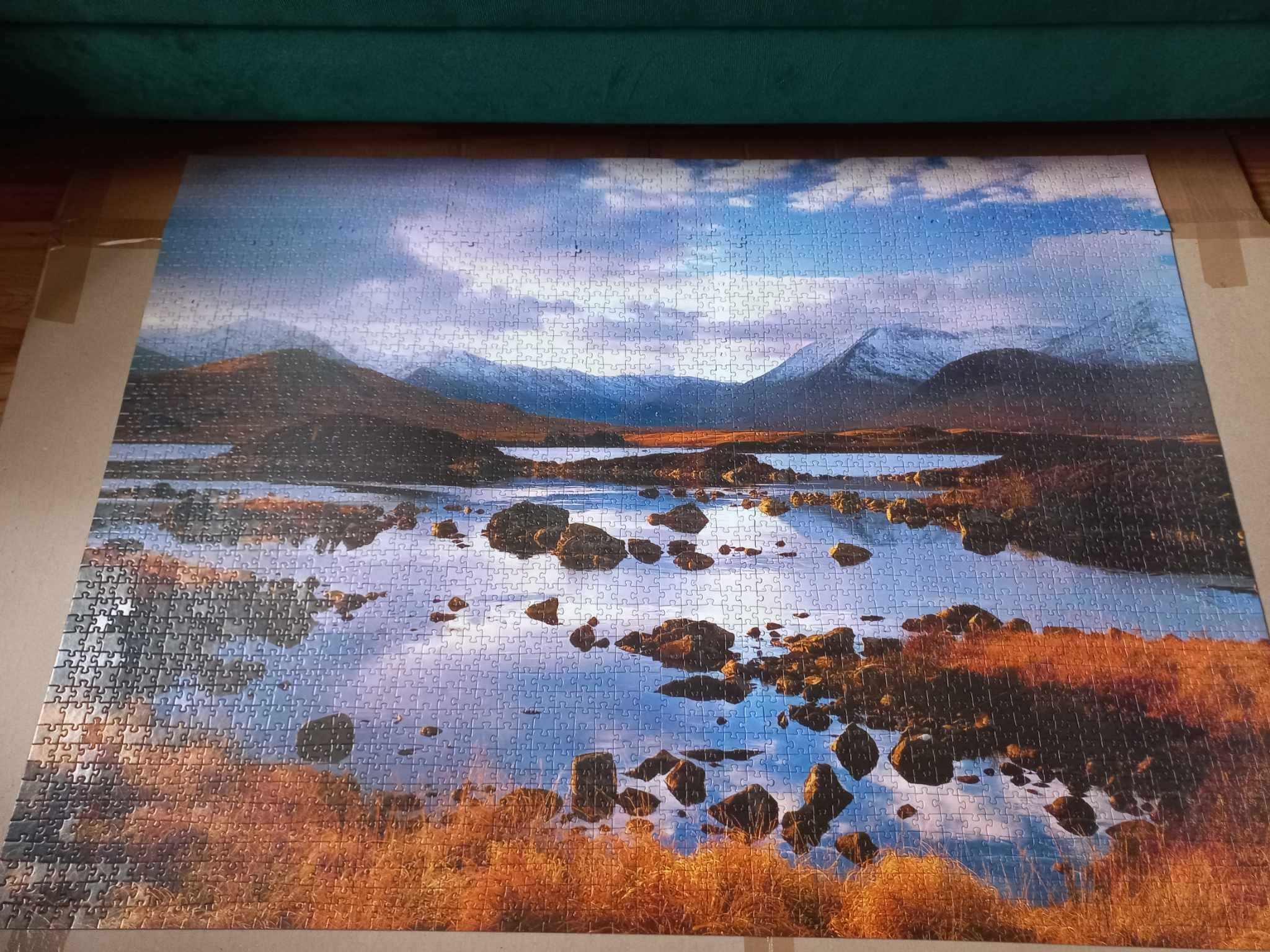 Puzzle 3000 TREFL- stan idealny, kompletne
