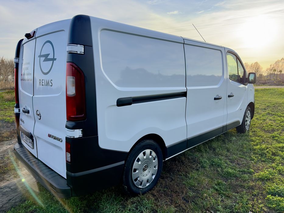 Продам Opel Vivaro в гарному стані
