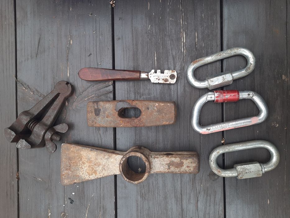 Młotki. kształtki miedziane. ścisk kowalski lutownice