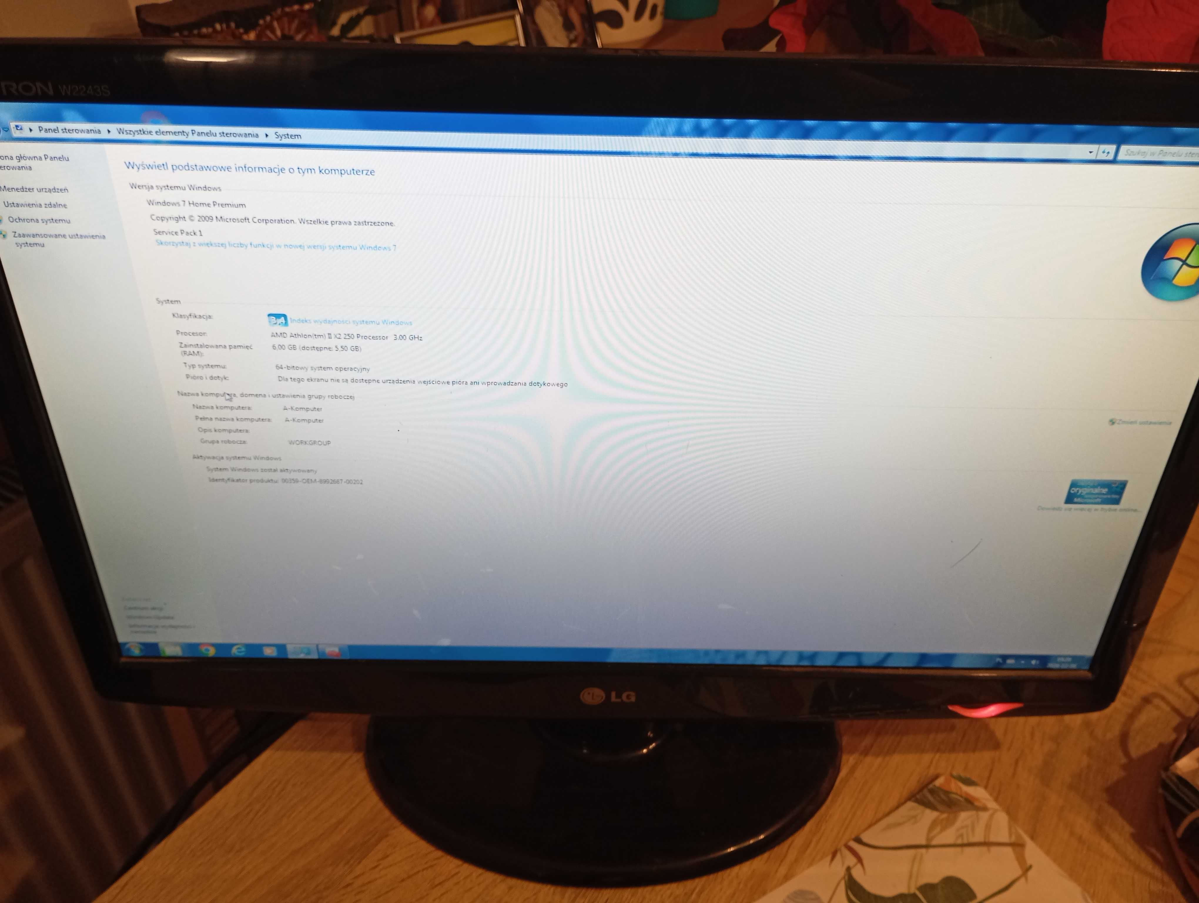 Komputer stacjonarny plus monitor