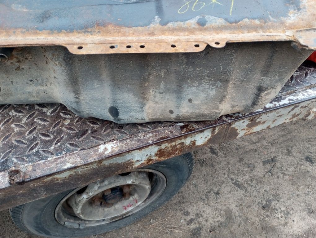 Yaris 99-05 bak zbiornik