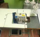 Overlock Juki MO3700 series 4 nitkowy na siłę ze stołem