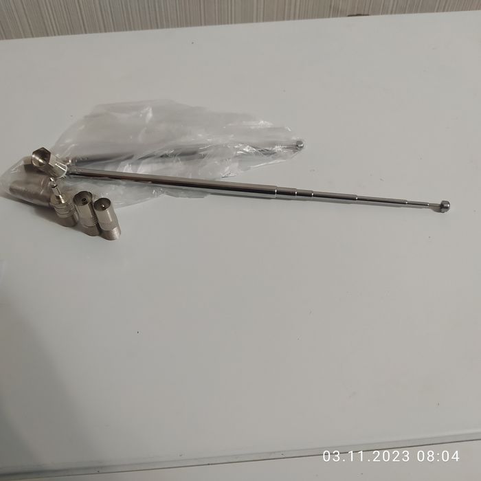 Телескопічні FM антени, з перехідником "мама" для музичного центру.