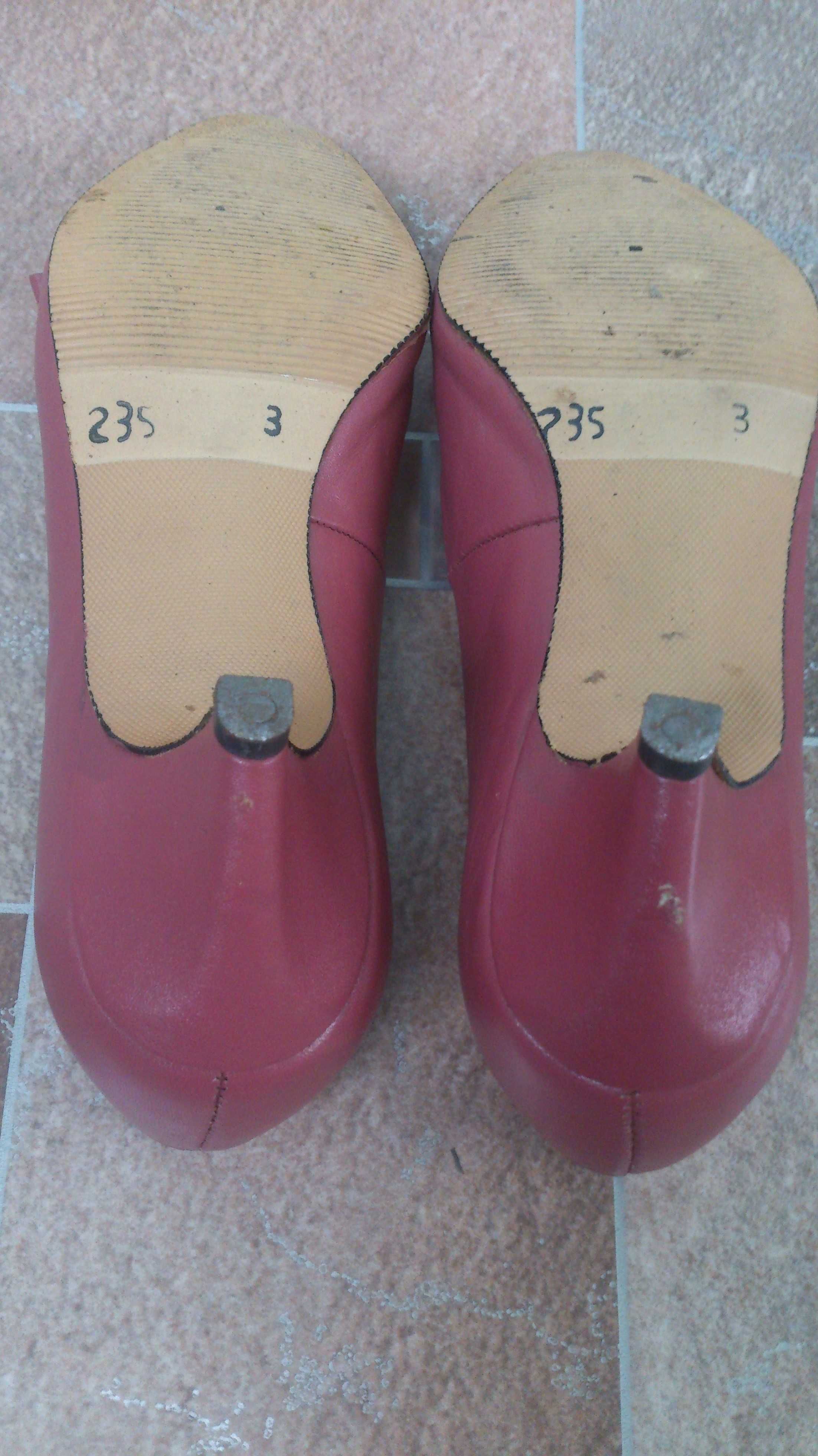 Женские Кожаные туфли 36 размер