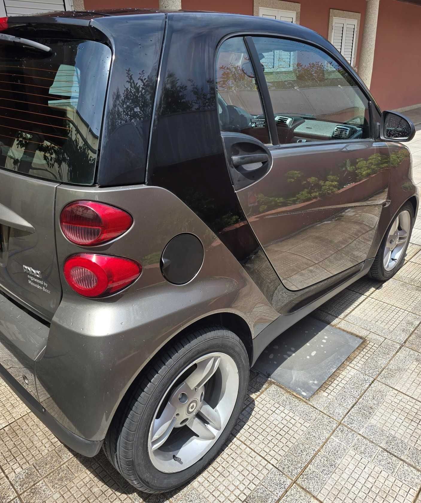 Vendo SMART FORTWO COUPÉ 2010 excelente estado