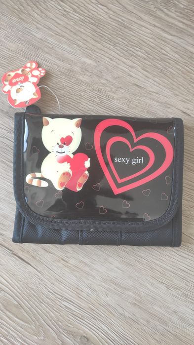 Carteira e acessório [Fecho de loja]