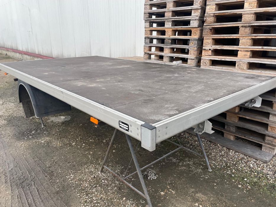 Platforma , skrzynia ładunkowa