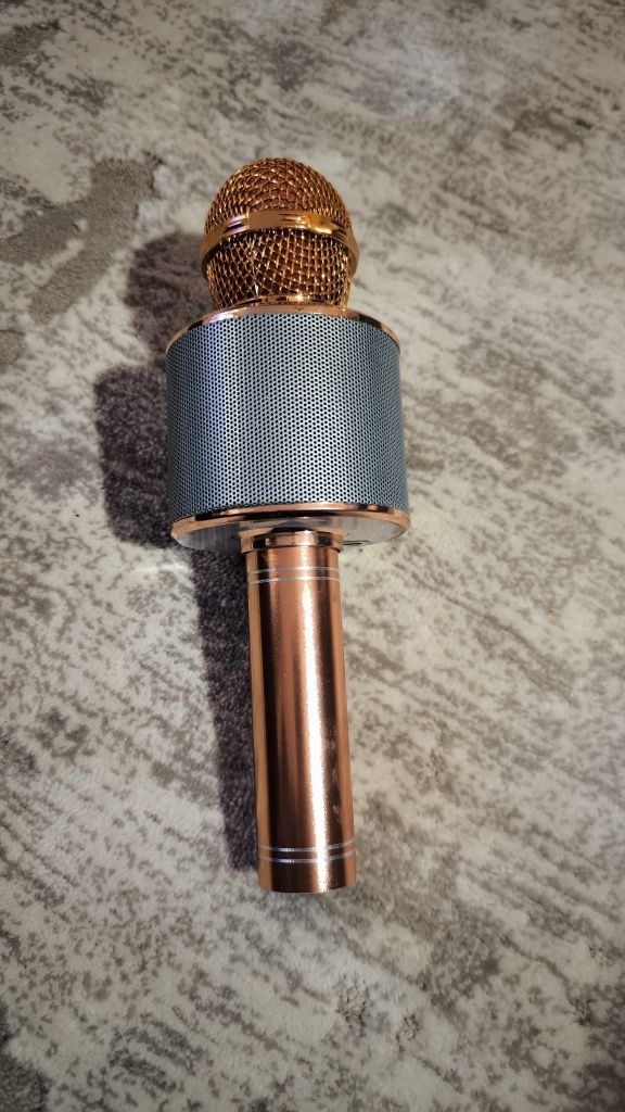 Mikrofon z Głośnikiem Karaoke + Bluetooth