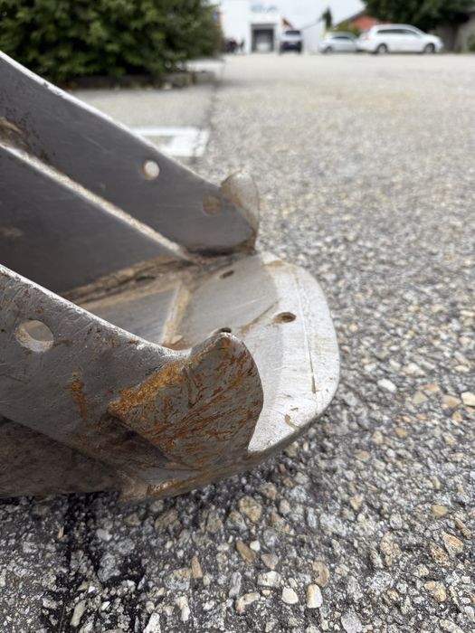 Łyżka łycha do minikoparki JCB CAT Takeuchi 28cm