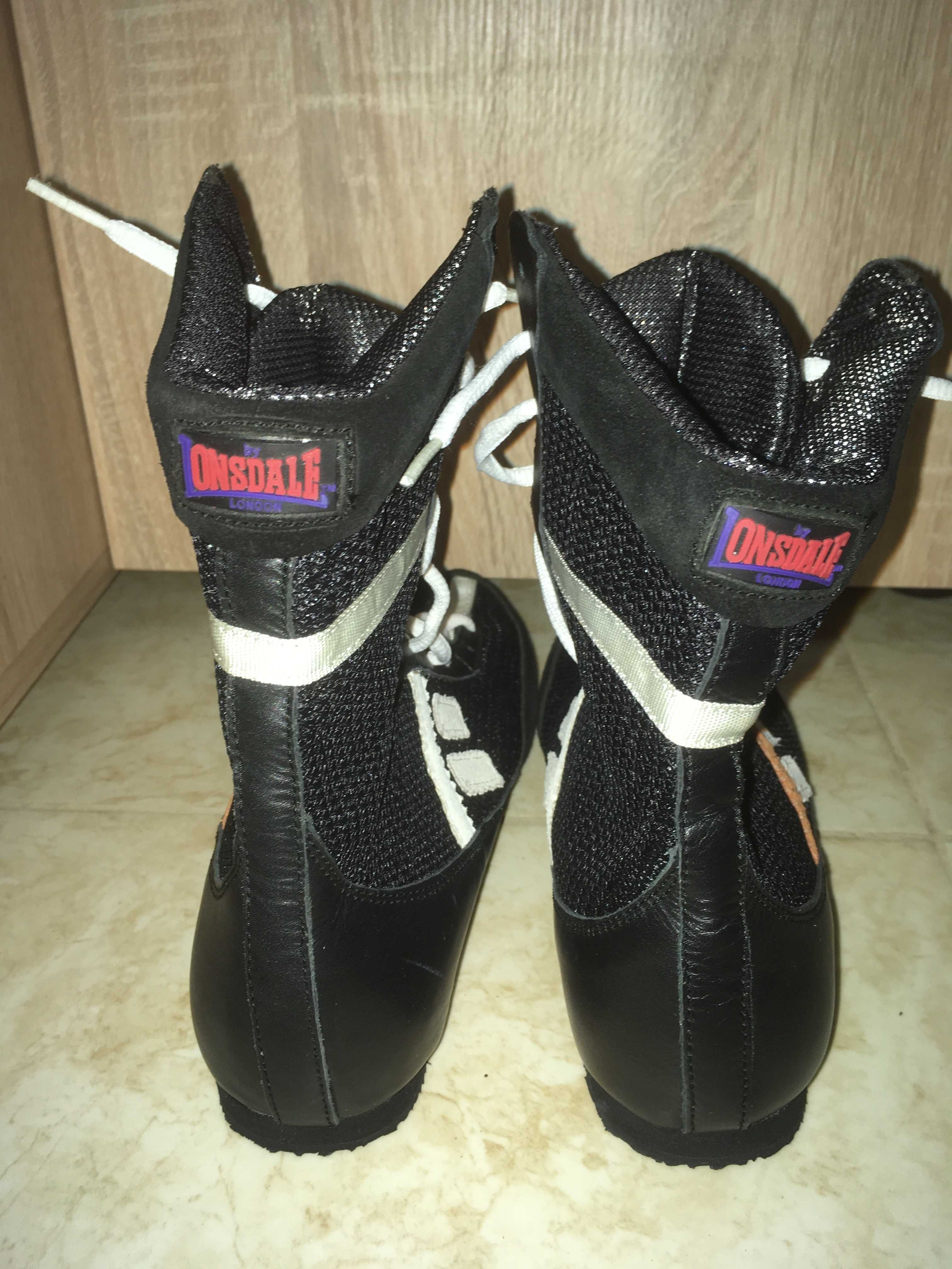 Обувь для кикбоксинга боксерки Chantal Menard размер 37, стелька 23 см