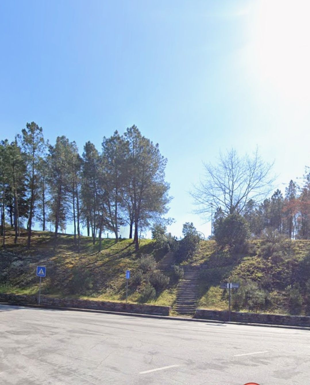 Lote para construção de moradia (ou bifamiliar)