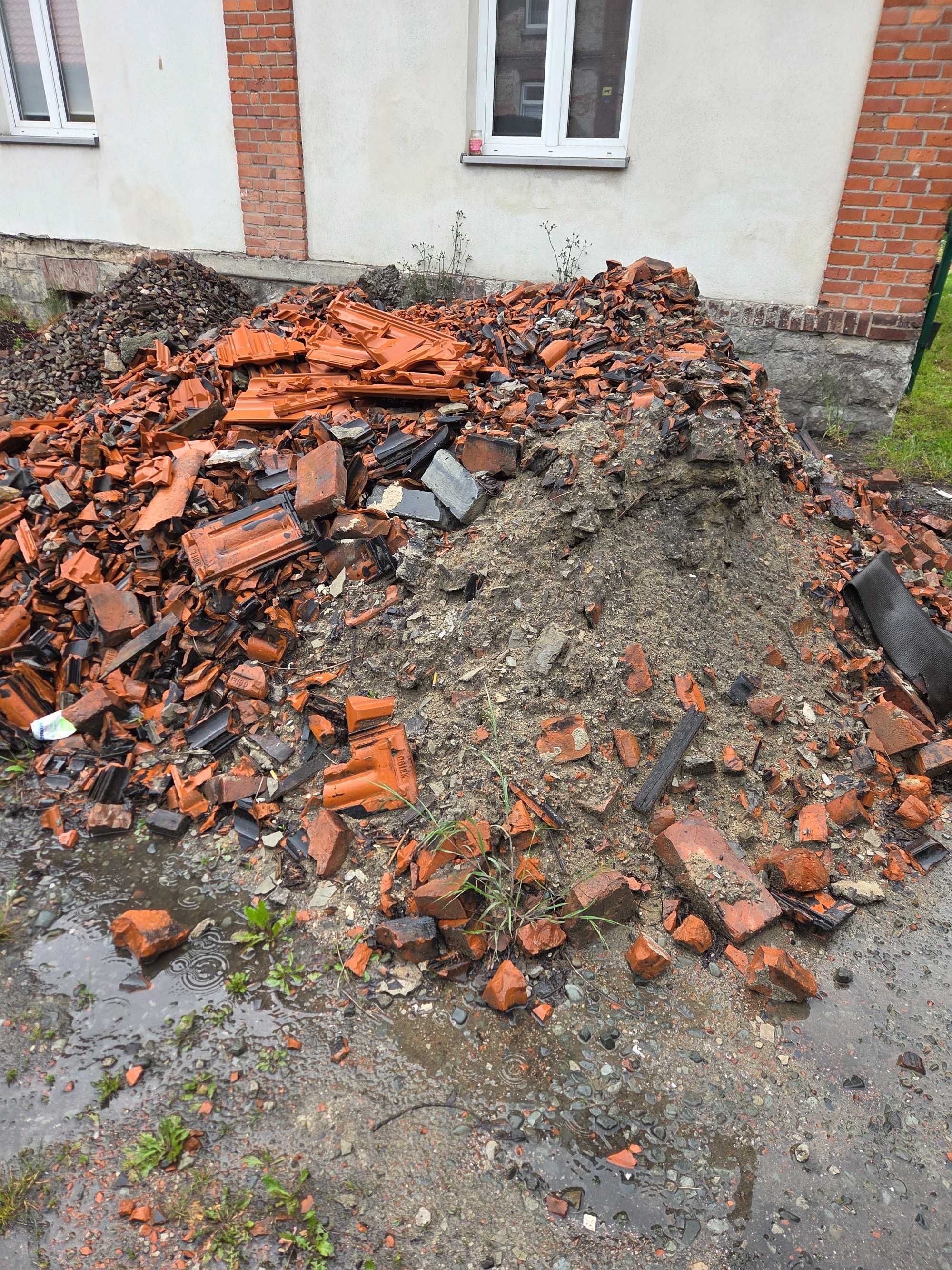 Brzeszcze,  do oddania czysty gruz, dachówka ceramiczna plus cegła