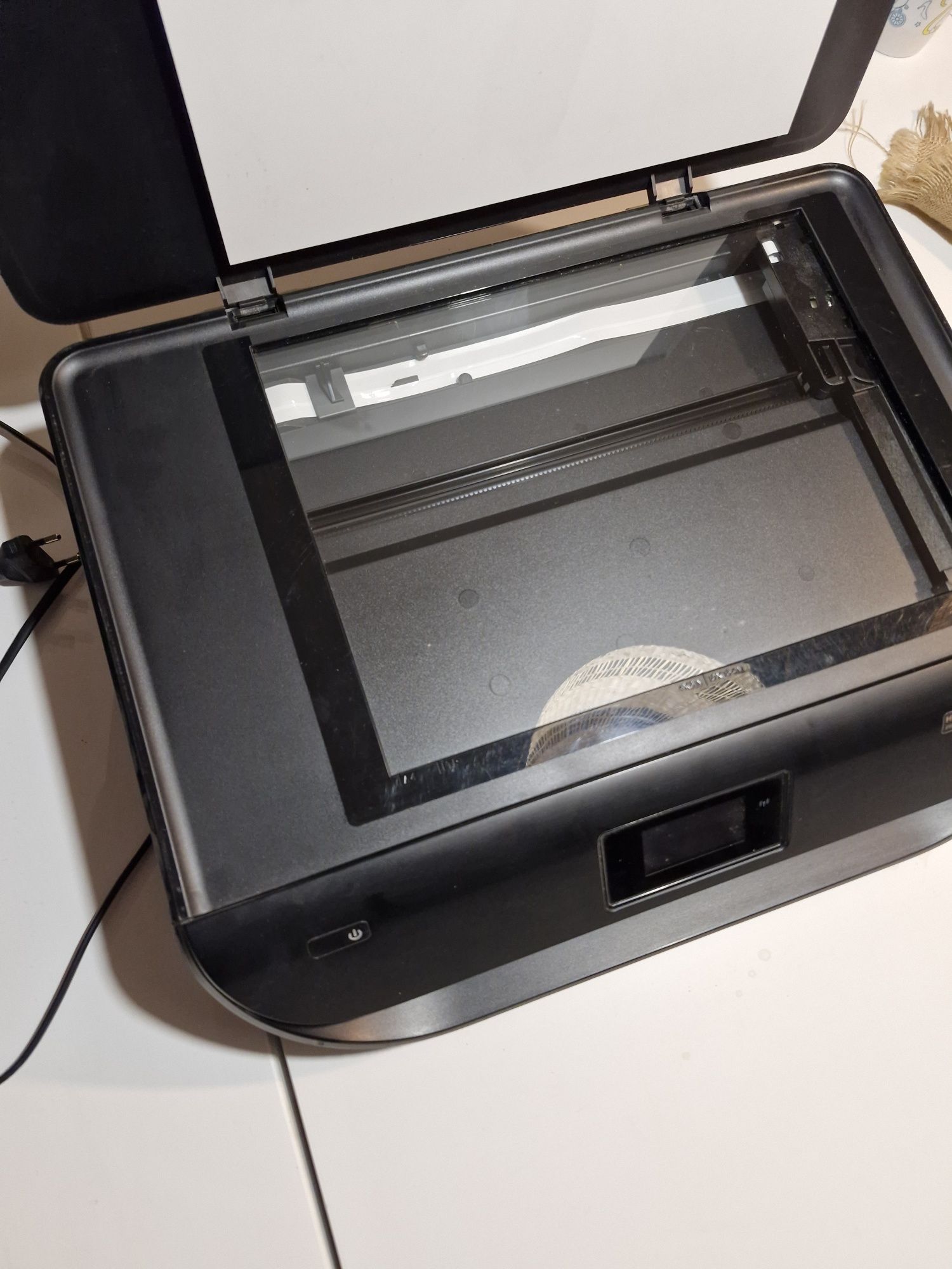 Drukarka hp w bardzo dobrym stanie z funkcją kserokopiarki