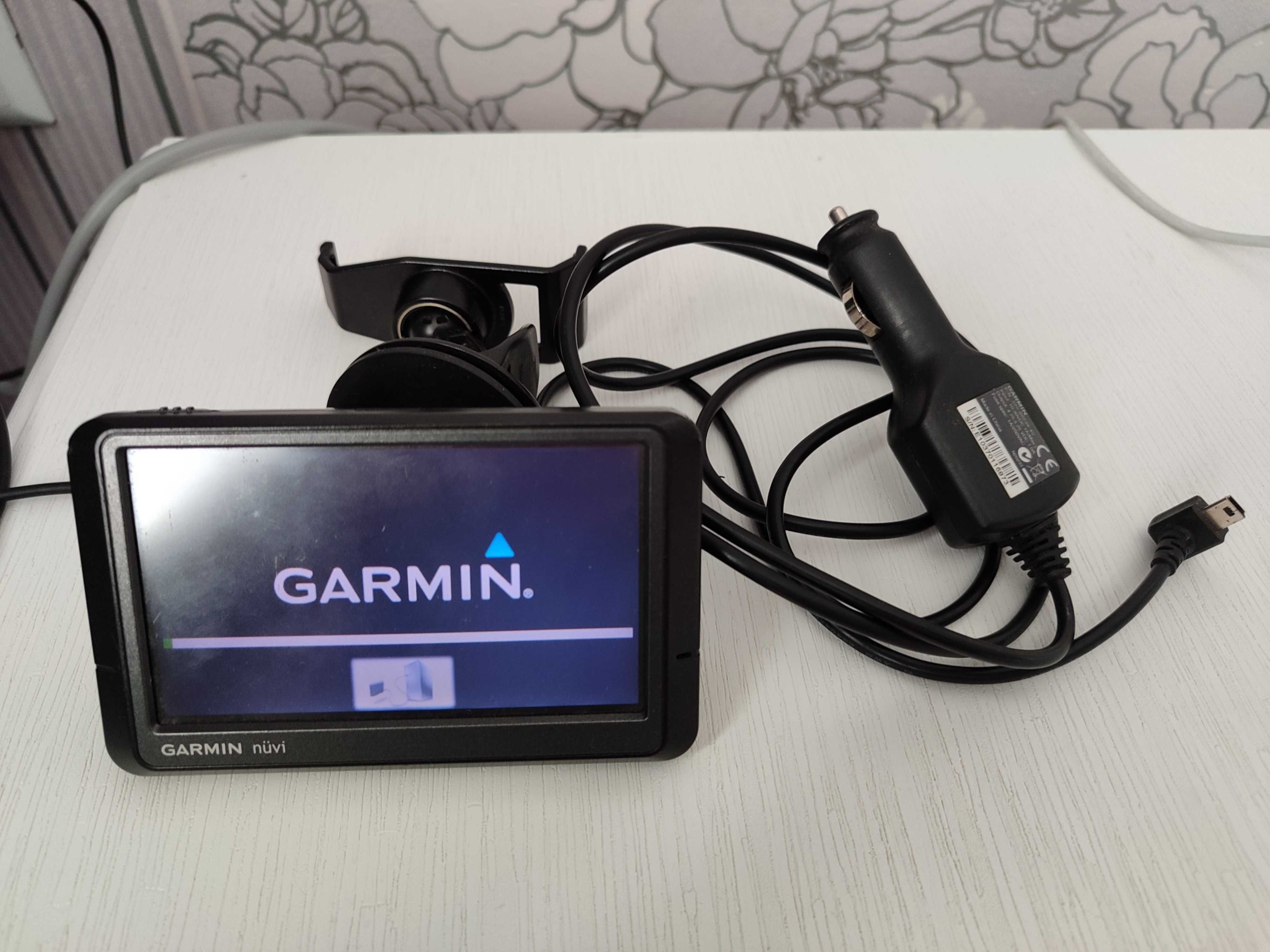 Навігатор Garmin 265w для дальнобоя