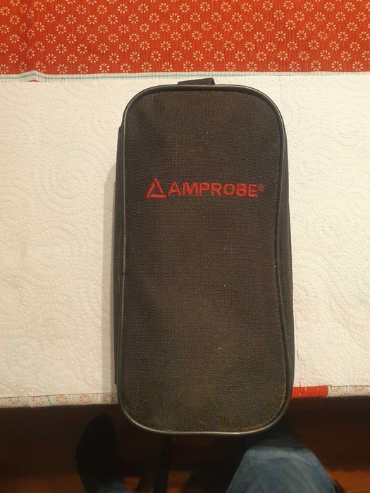 Pinça amperimétrica amprobe 600v cat Iii  abertura 25 mm