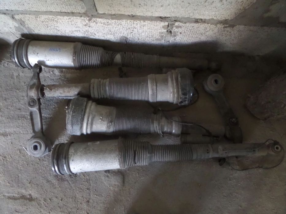 11562 Zawieszenie pneumatyczne amortyzatory komplet Mercedes S-Klasa W220