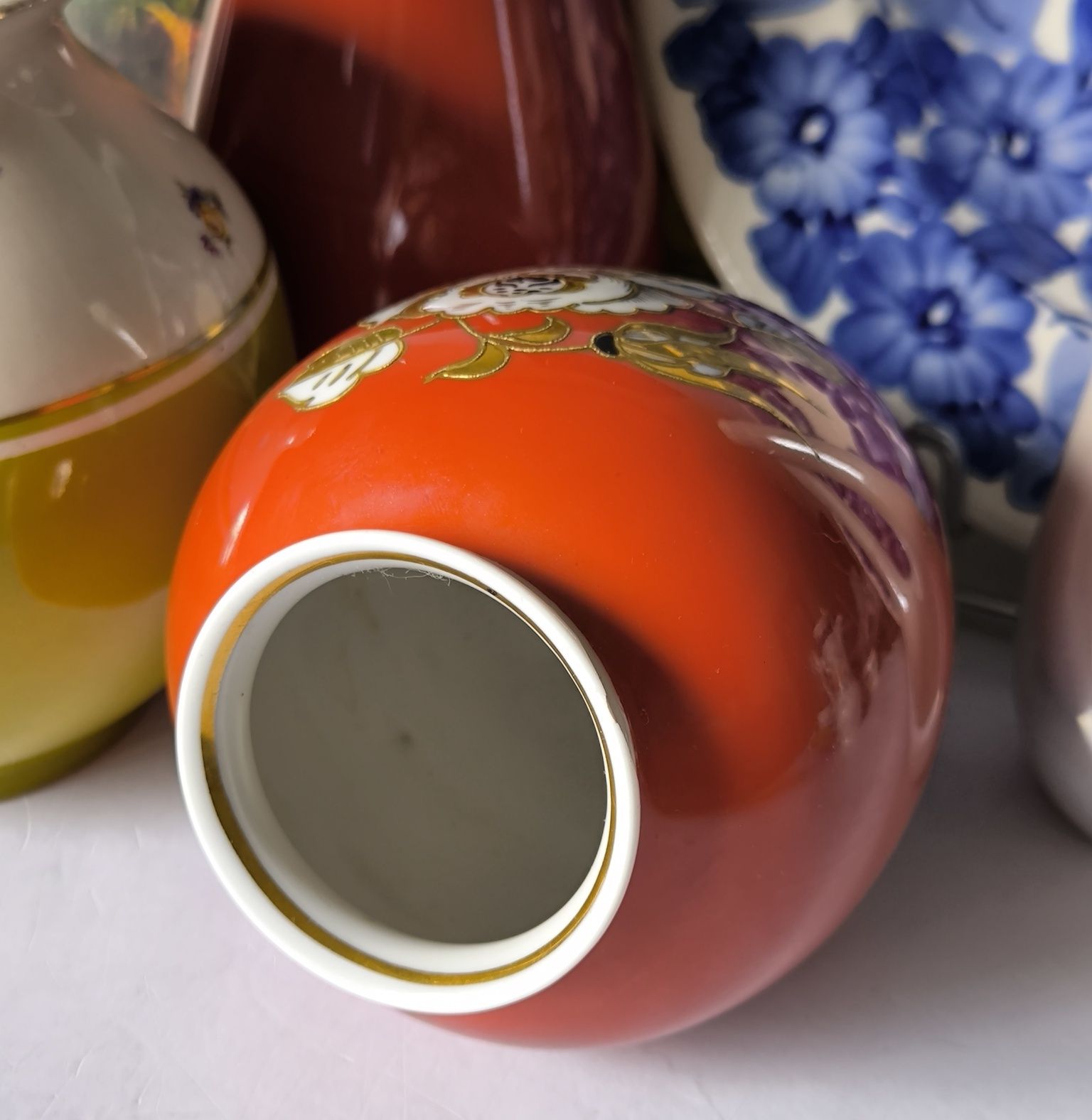 Wazon Wallendorf piękna stara porcelana złocona