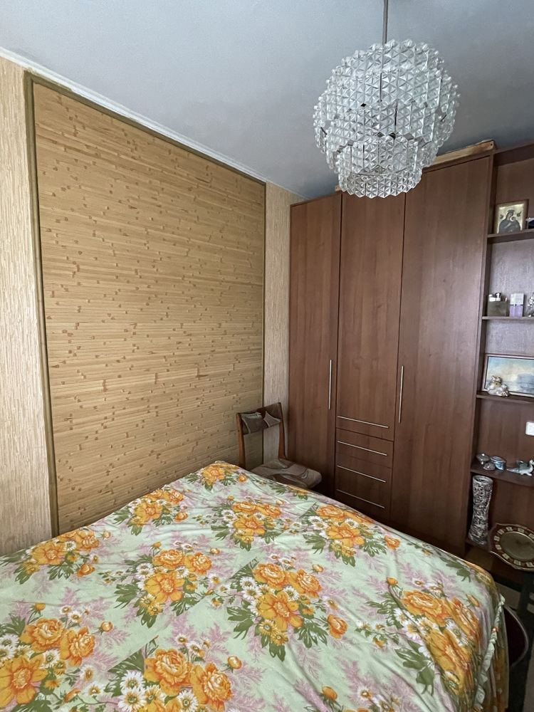 3 кім на 15 Квітня з меблями та технікою