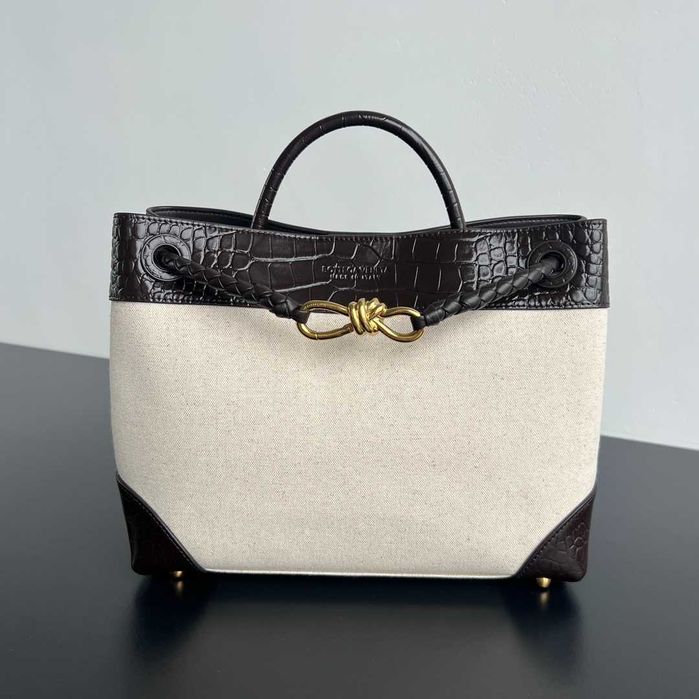 Torebka Bottega Veneta, włoska elegancja i ponadczasowy styl!!!