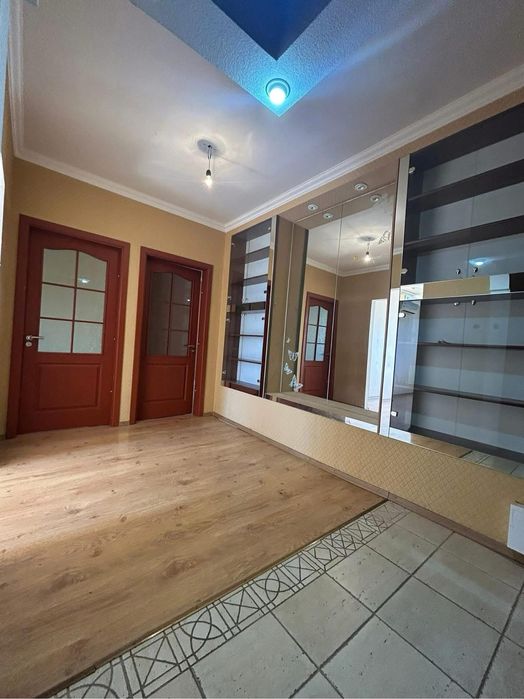 Днс .В.Стуса 3 .Продаж 3 кім квартири