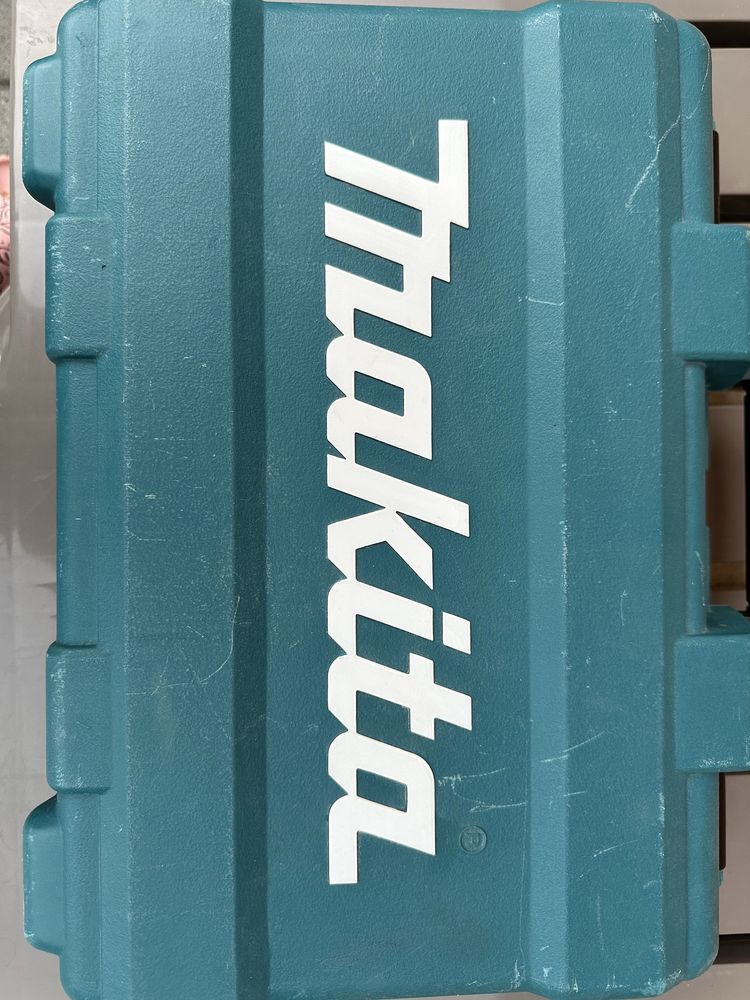Makita HP488D011 аккумуляторна дрель- шуруповерт