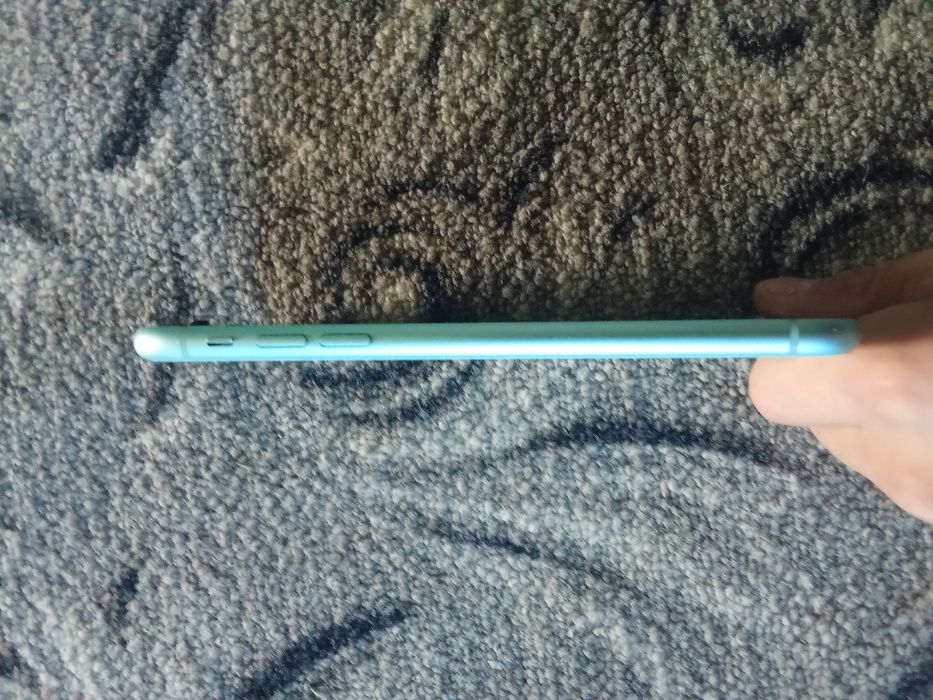 Продам айфон 11 на запчастини