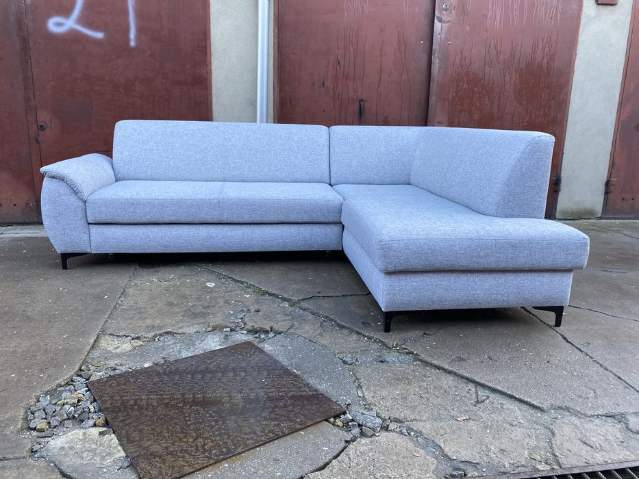 Naroznik z funcja spania