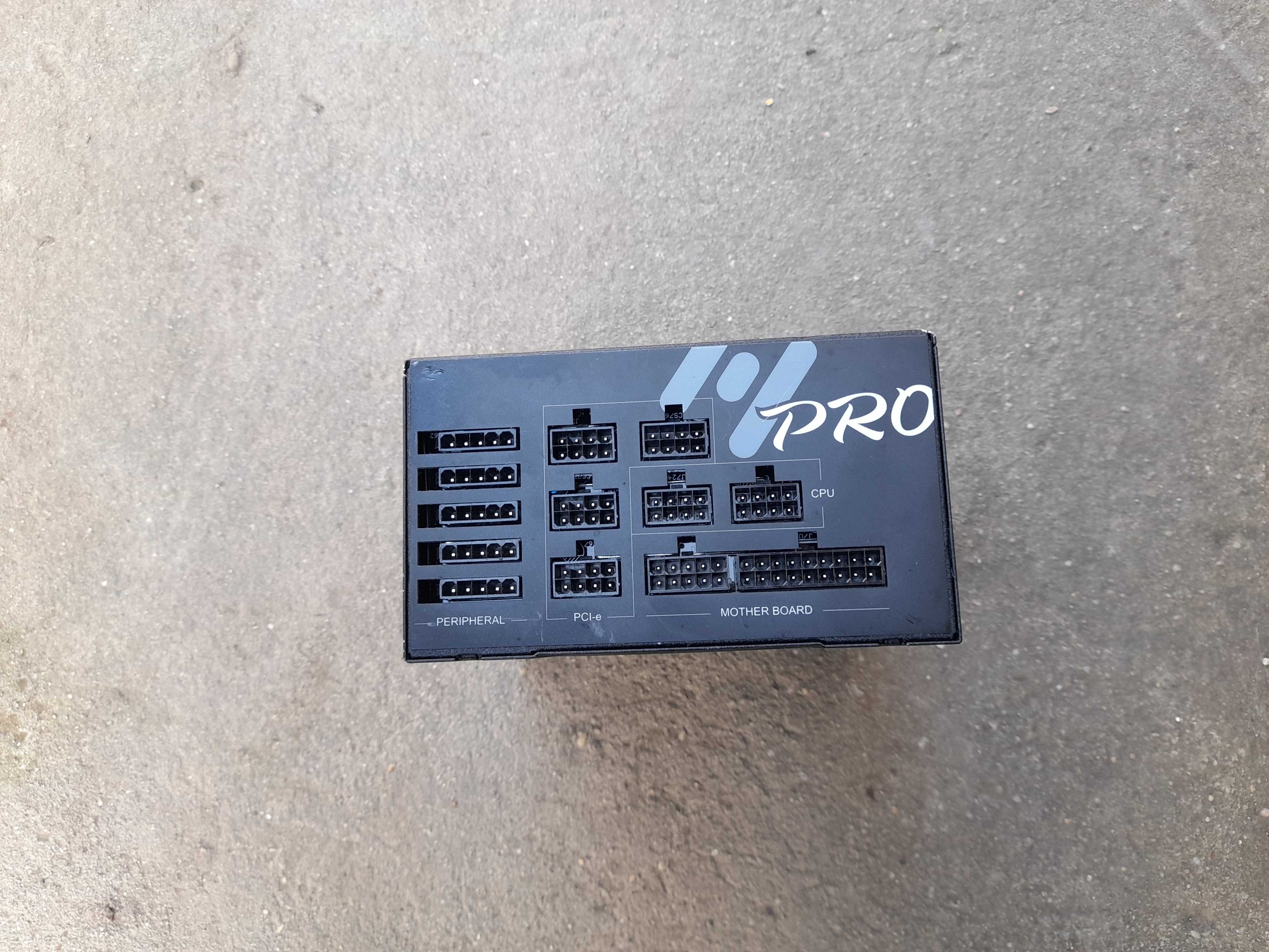 Блок живлення Hydro G Pro 1000W ( на запчастини)