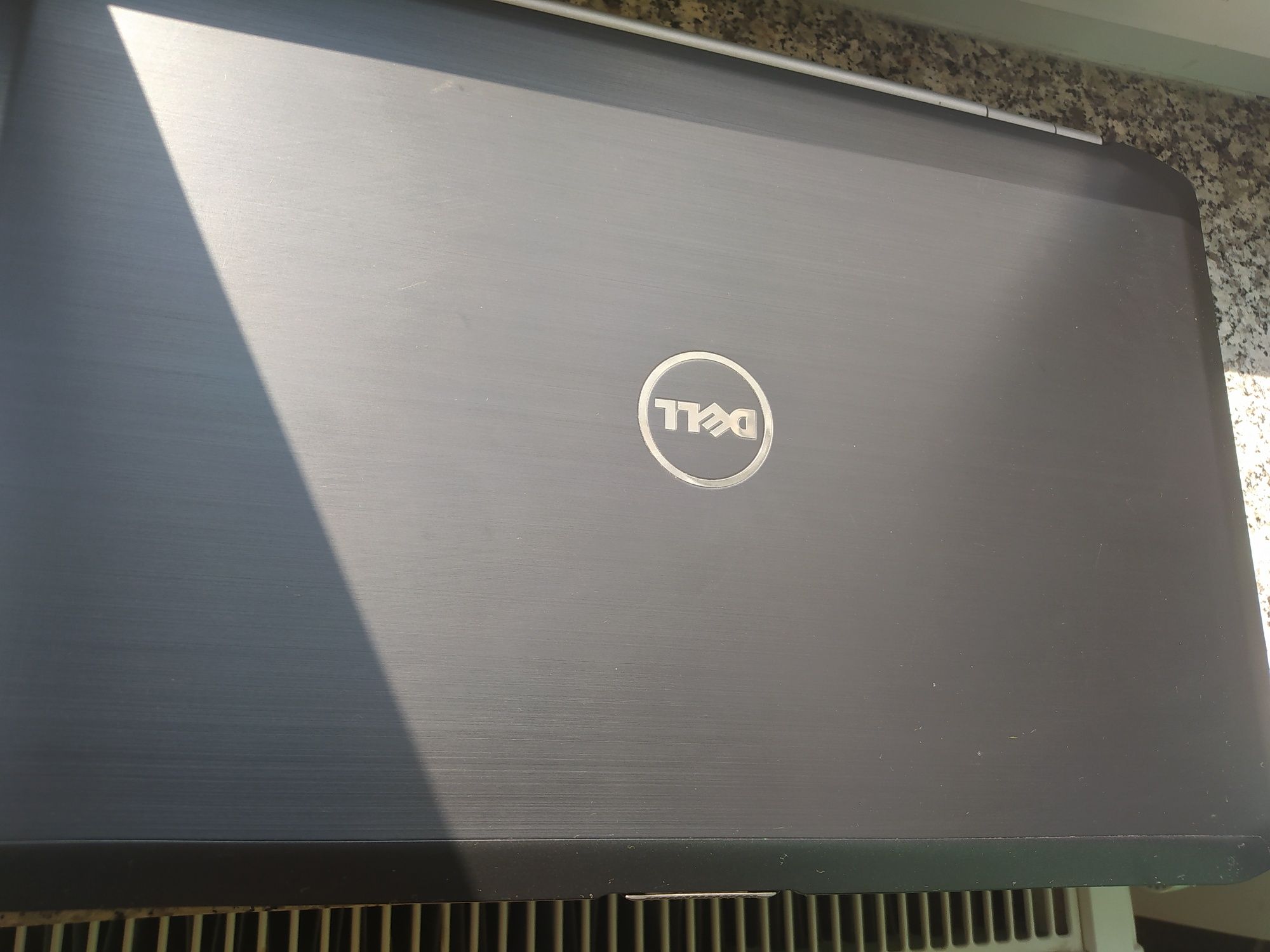 Laptop dell bdb stan