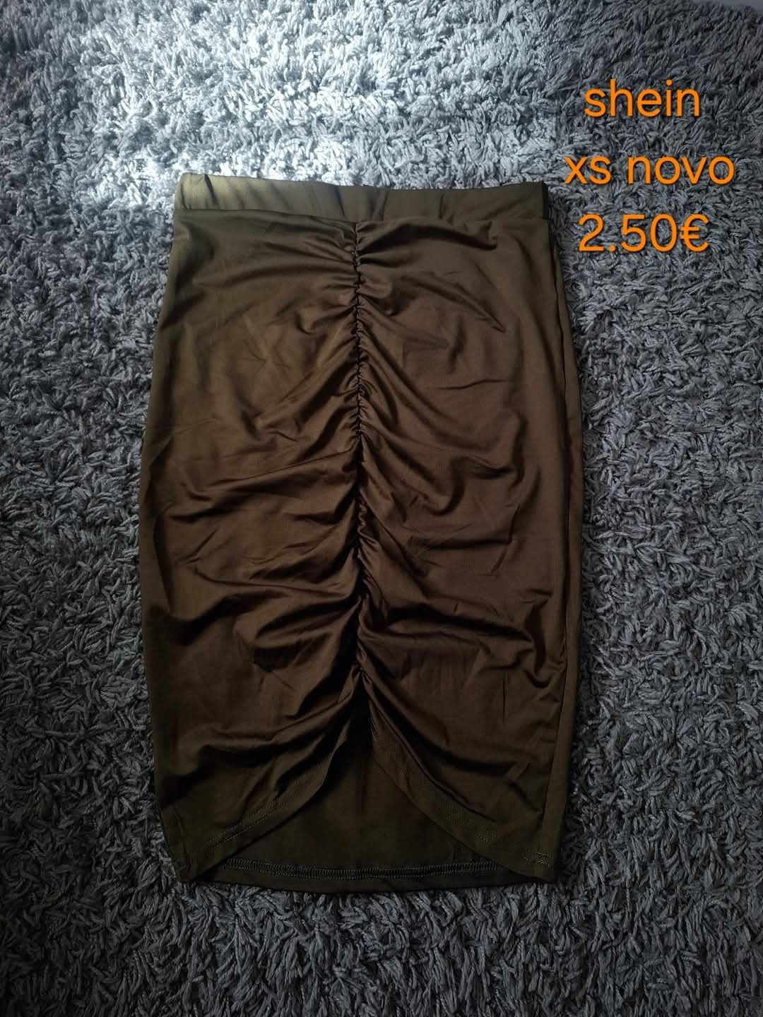 Saia comprida nova xs