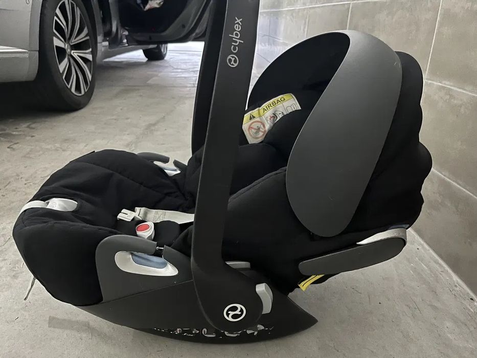 Cadeira/ovo Cybex Cloud Z i size preta