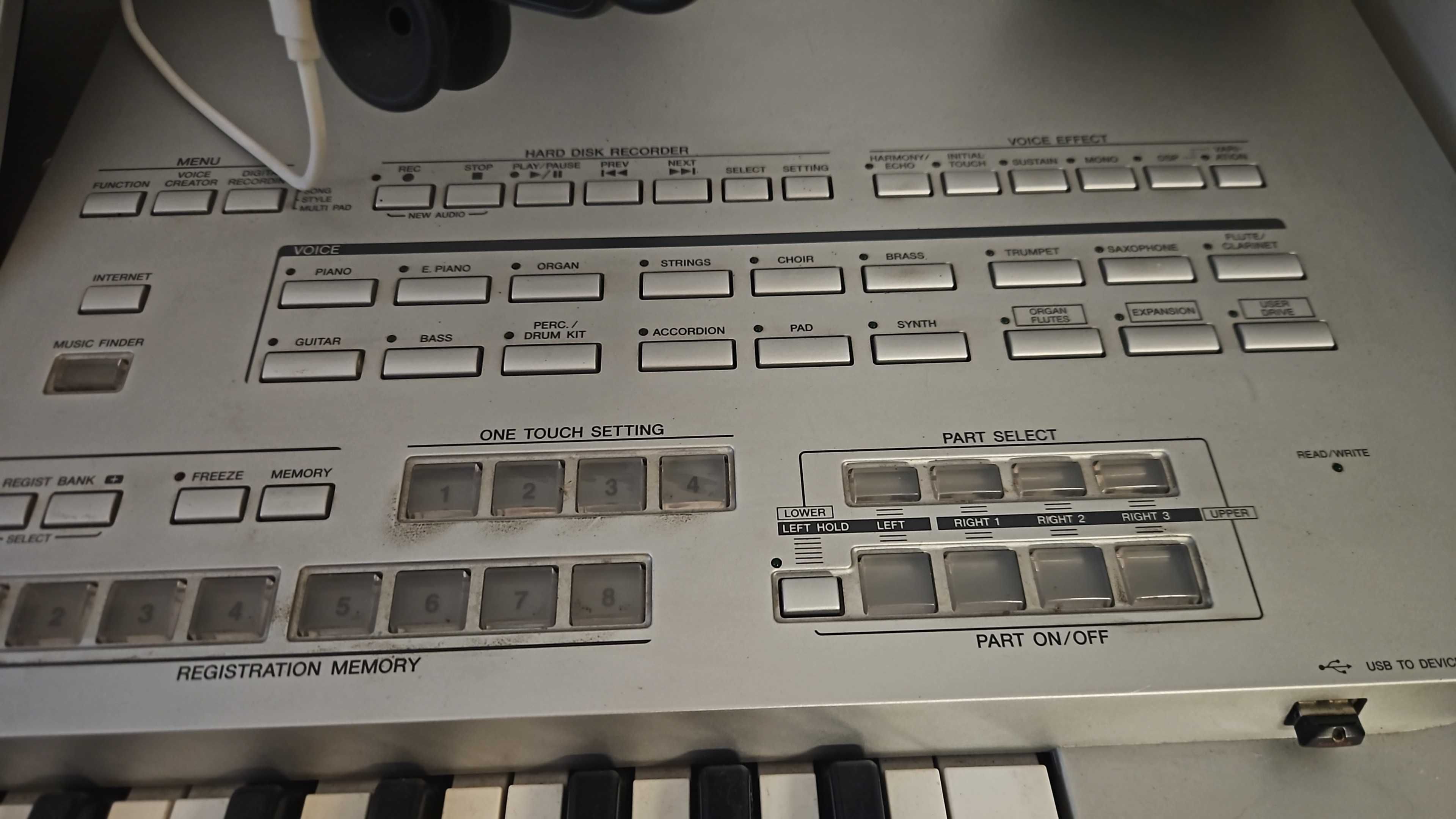 Yamaha Tyros 3 teclado